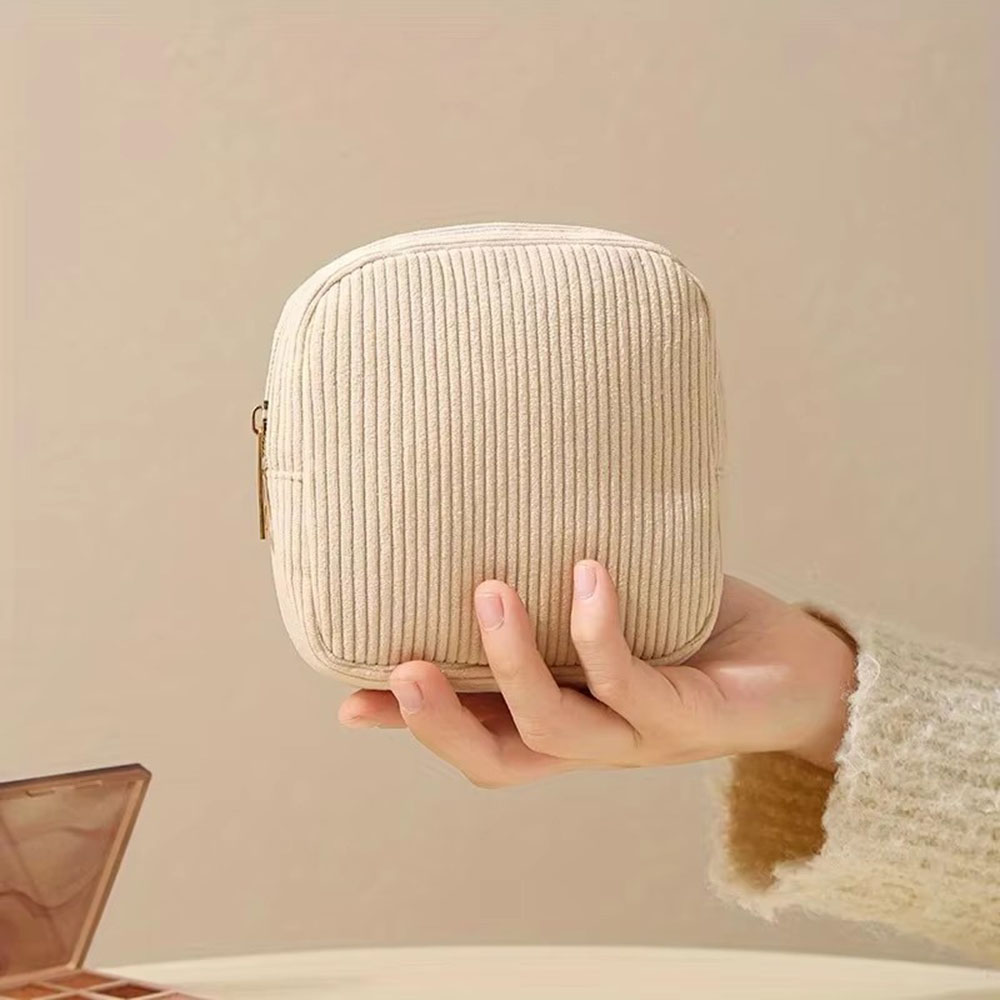 Large Capacity Sanitary Pads B - đánh giá và giá Cable Organizer